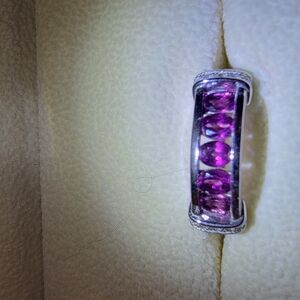 Approximately 1 Carat Garnet Ring With Diamonds 925 Silver